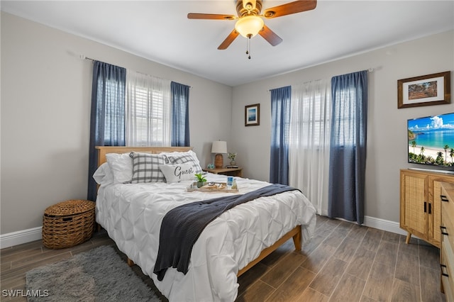 bedroom with ceiling fan