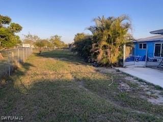 view of yard with a patio area