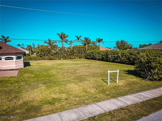 Listing photo 2 for 2897 Gleason Pkwy, Cape Coral FL 33914