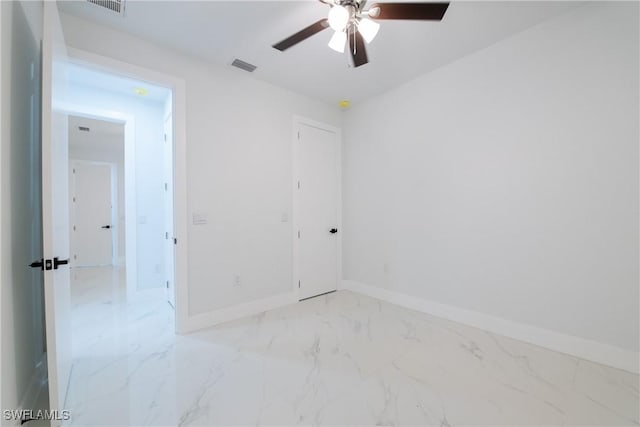 empty room with ceiling fan