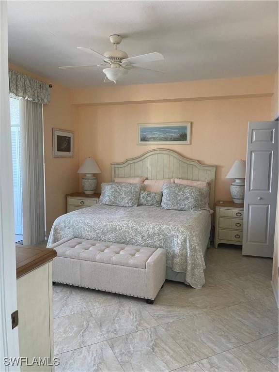 bedroom featuring ceiling fan