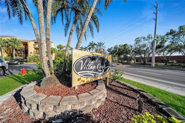 view of community / neighborhood sign