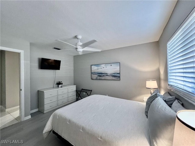 bedroom with ceiling fan