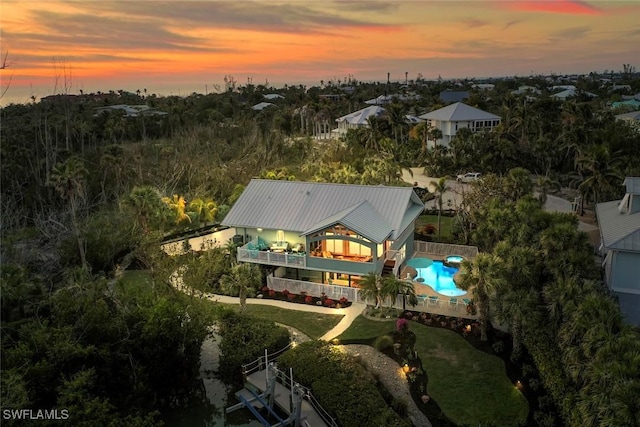 view of aerial view at dusk