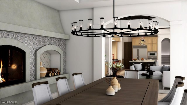 dining area with a notable chandelier