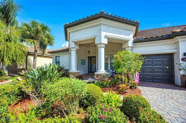 view of front of house with a garage