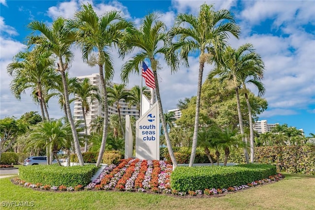 view of community / neighborhood sign