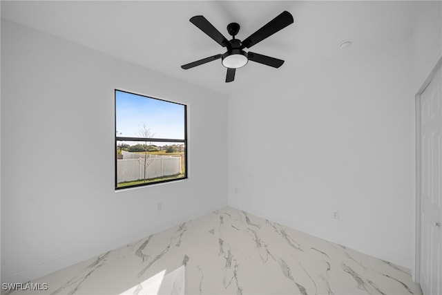 empty room with ceiling fan