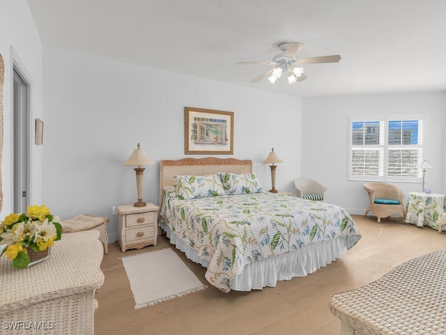 bedroom featuring ceiling fan