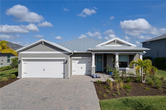 view of front facade featuring a garage