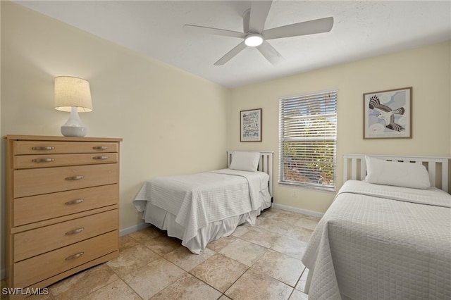 bedroom with ceiling fan