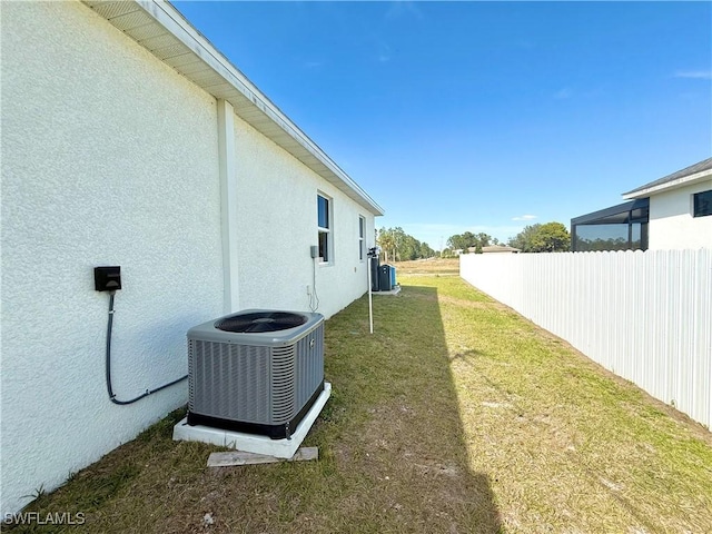 view of yard featuring cooling unit