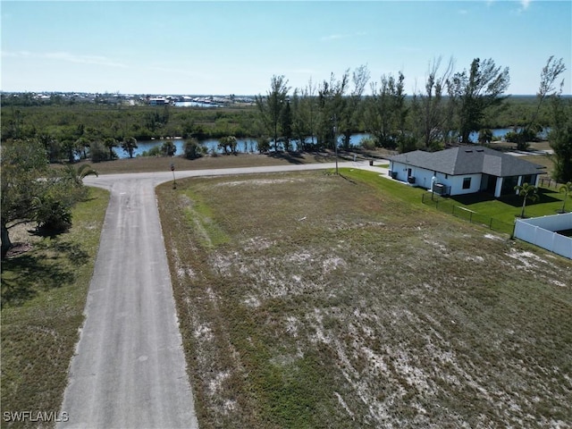 Listing photo 3 for 4301 NW 20th St, Cape Coral FL 33993