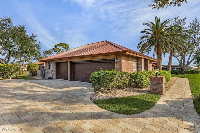 view of front of home featuring a garage