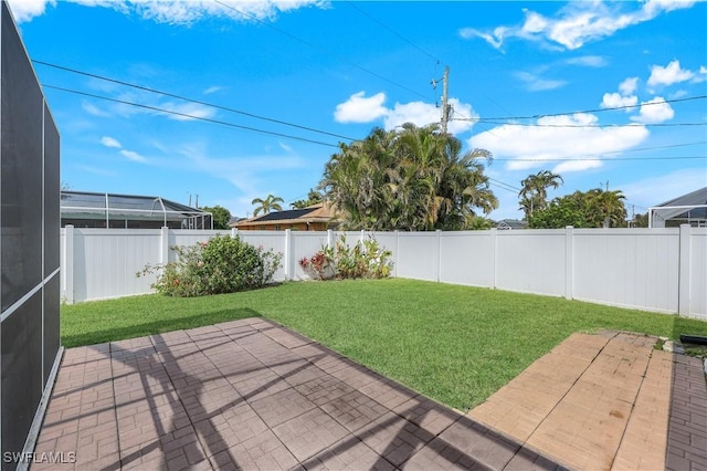 view of yard with a patio area