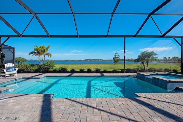 view of pool featuring a water view, an in ground hot tub, and a lanai