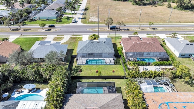 birds eye view of property featuring a residential view