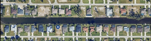 Listing photo 2 for 155 SE 16th St, Cape Coral FL 33990