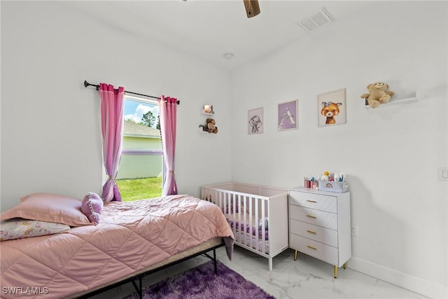 bedroom with ceiling fan