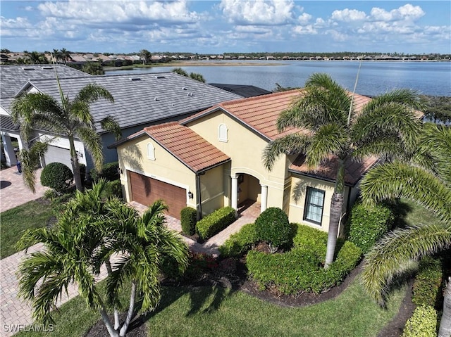 bird's eye view featuring a water view