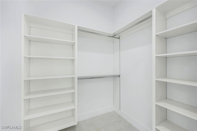 1312 Trail Terrace Dr, Naples, FL 34103 - view of walk in closet