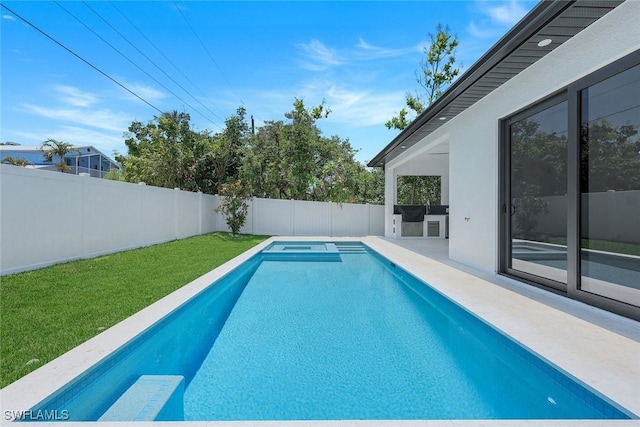 1312 Trail Terrace Dr, Naples, FL 34103 - view of swimming pool
