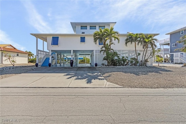 view of front of house featuring a carport