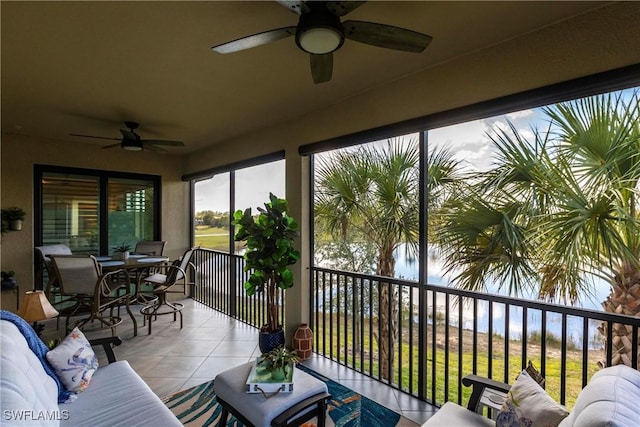 view of sunroom / solarium