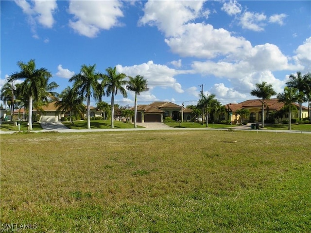 Listing photo 2 for 1105 SW 43rd St, Cape Coral FL 33914