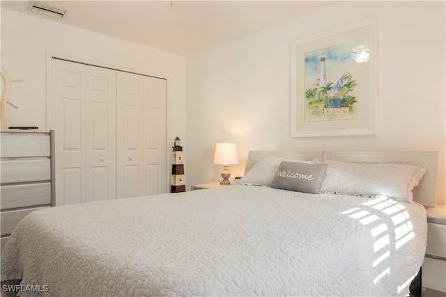 bedroom with a closet