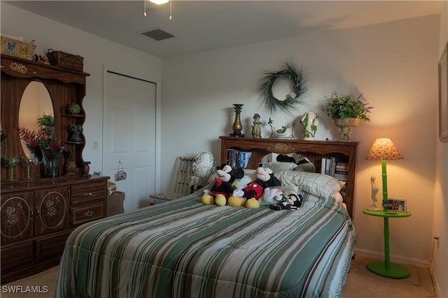 bedroom featuring carpet flooring