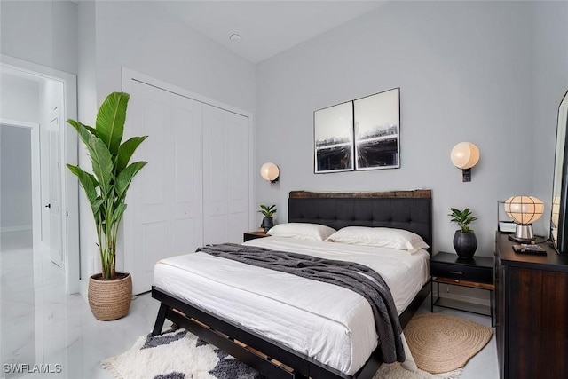 bedroom featuring a closet