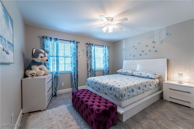 bedroom with ceiling fan