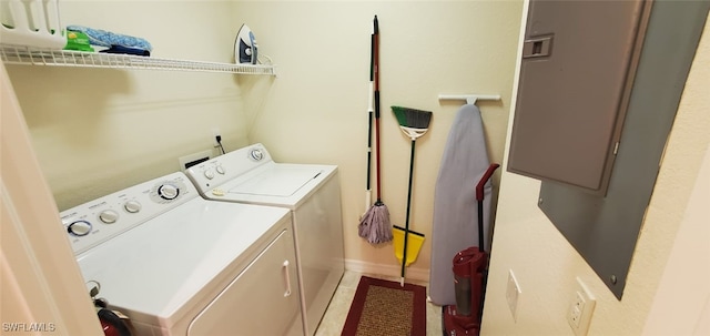 laundry area featuring washer and clothes dryer