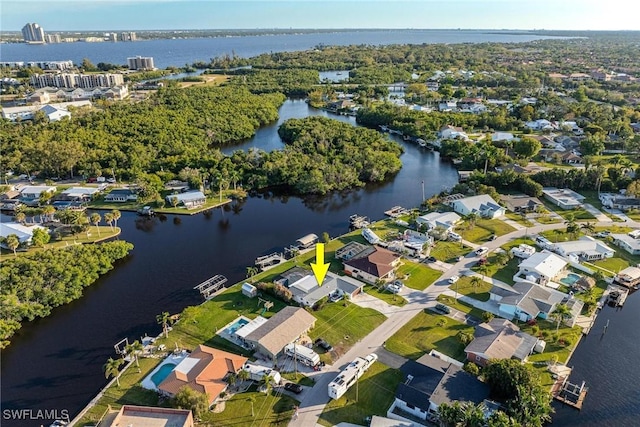 bird's eye view featuring a water view