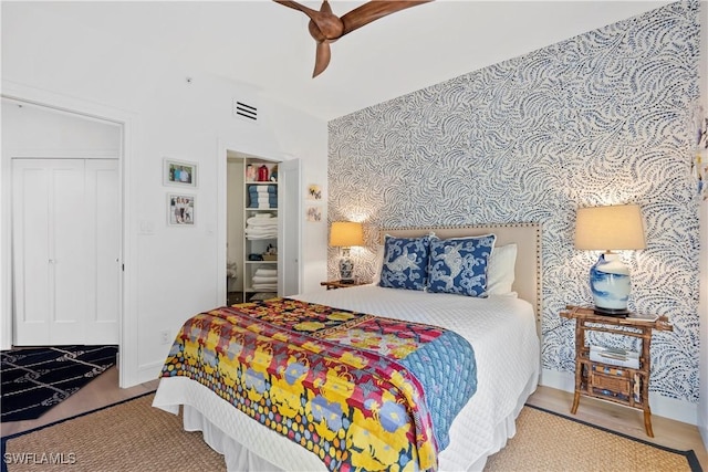 bedroom featuring ceiling fan