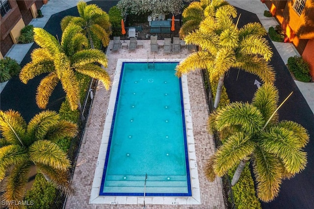 view of swimming pool