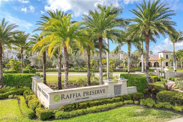 view of community / neighborhood sign