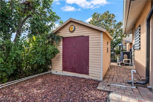 view of outbuilding