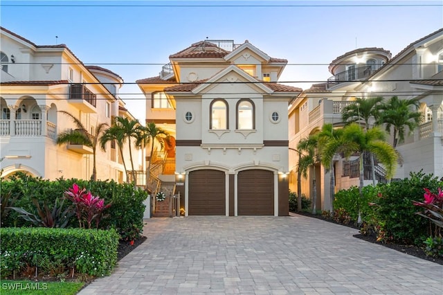 view of front of home featuring a garage