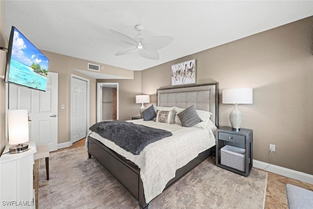 bedroom with ceiling fan