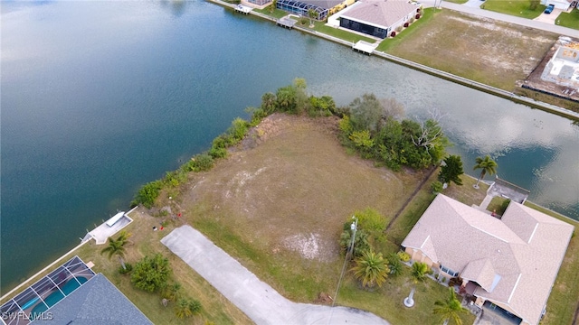 Listing photo 2 for 2217 NE 2nd St, Cape Coral FL 33909