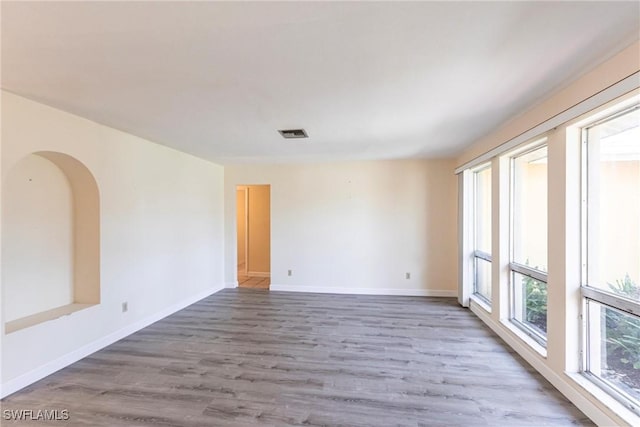 empty room featuring light hardwood / wood-style flooring