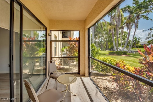 view of sunroom / solarium