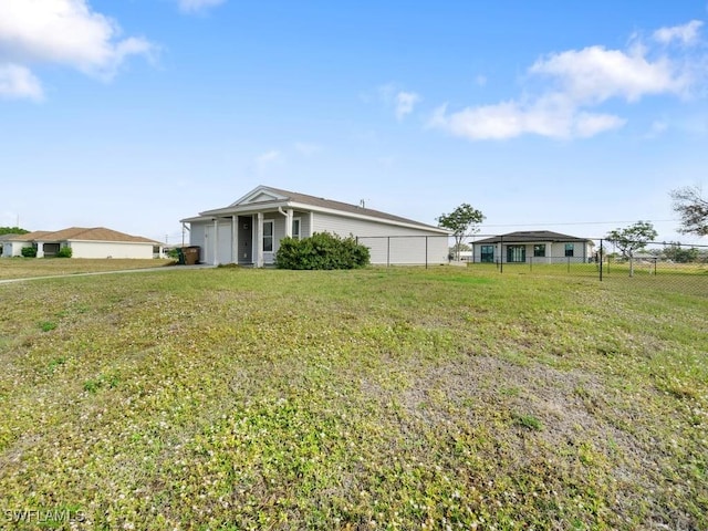 exterior space featuring a front yard