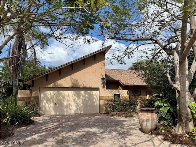 view of front of house featuring a garage