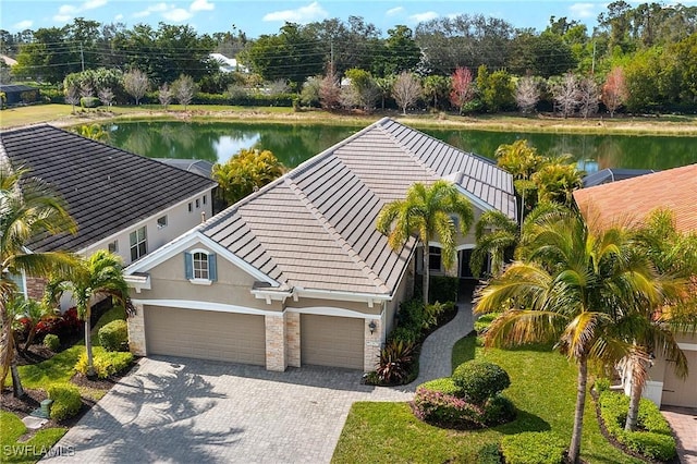 bird's eye view featuring a water view