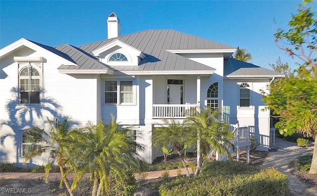 view of front facade featuring covered porch