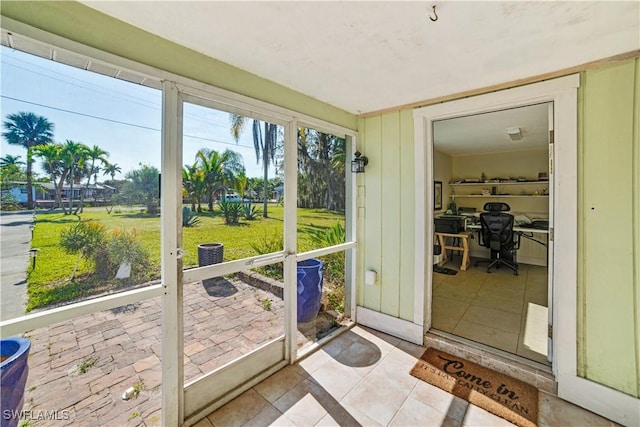 view of sunroom / solarium