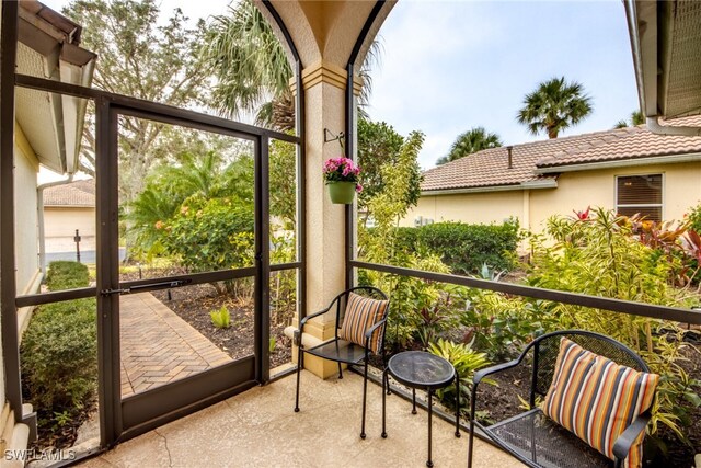 view of sunroom / solarium